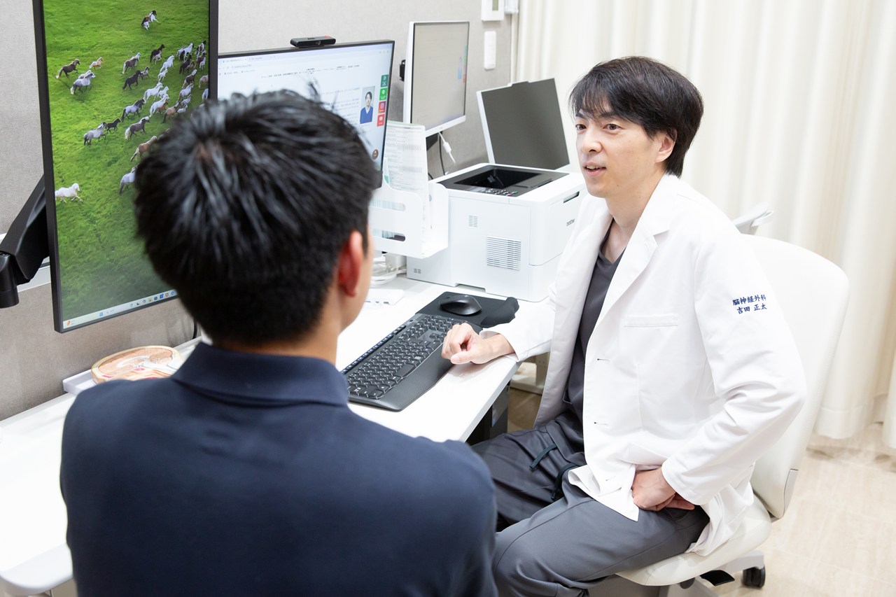 脳神経外科専門医・脳卒中専門医が検査結果を説明