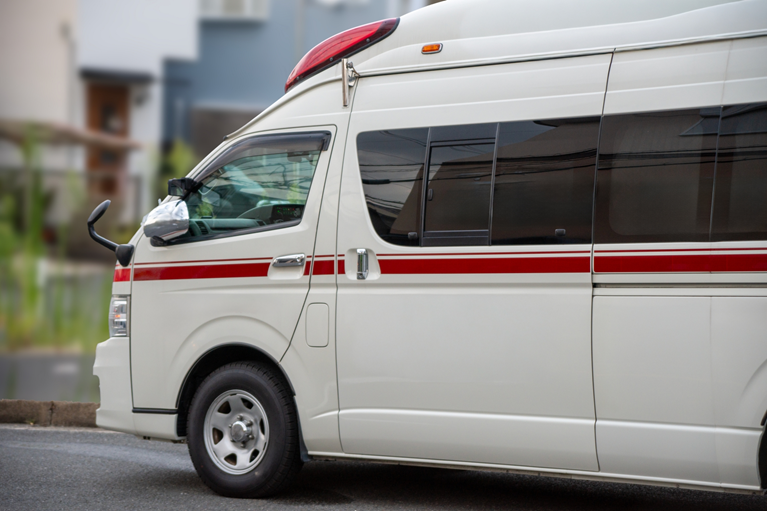 脳卒中かな？と思ったら可能な限り早く救急車を